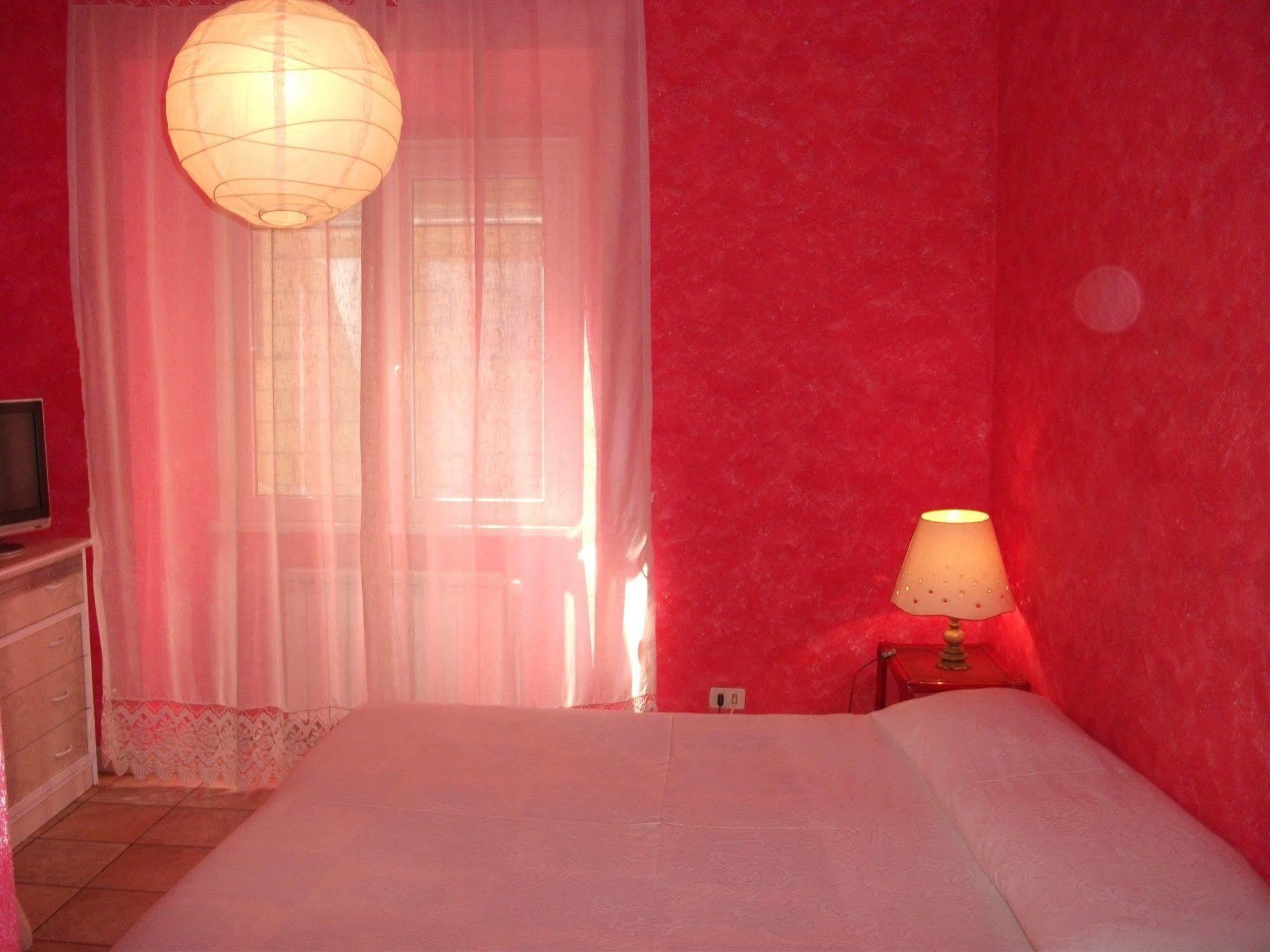 Max House Alojamento de Acomodação e Pequeno-almoço Roma